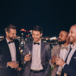 Jak wybrać idealny garnitur na letnie wesele?