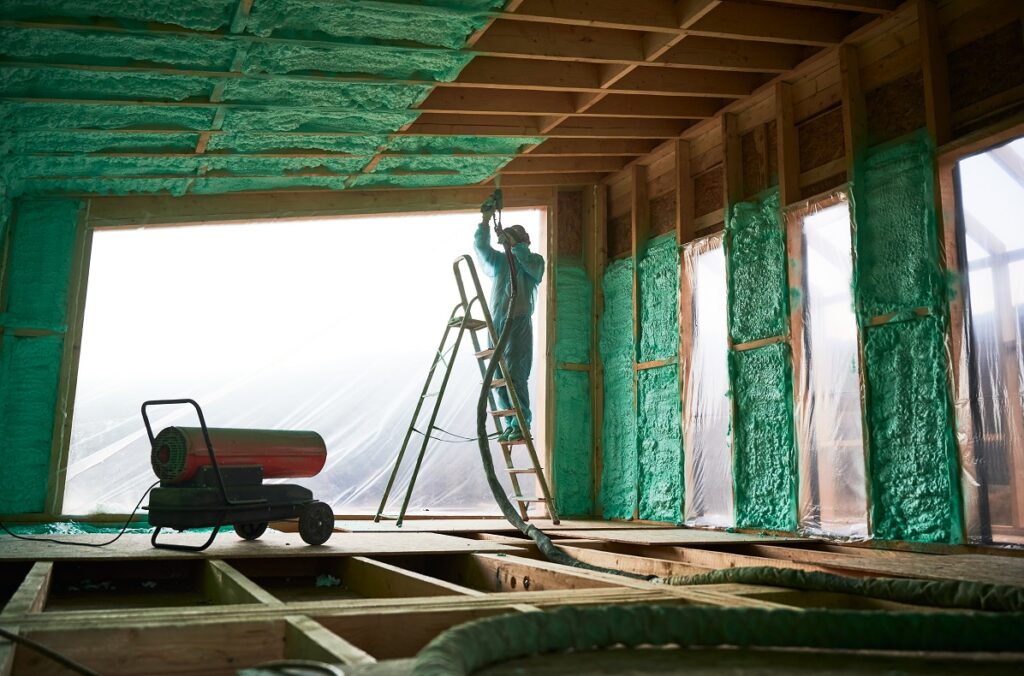 ocieplenie pianką pur